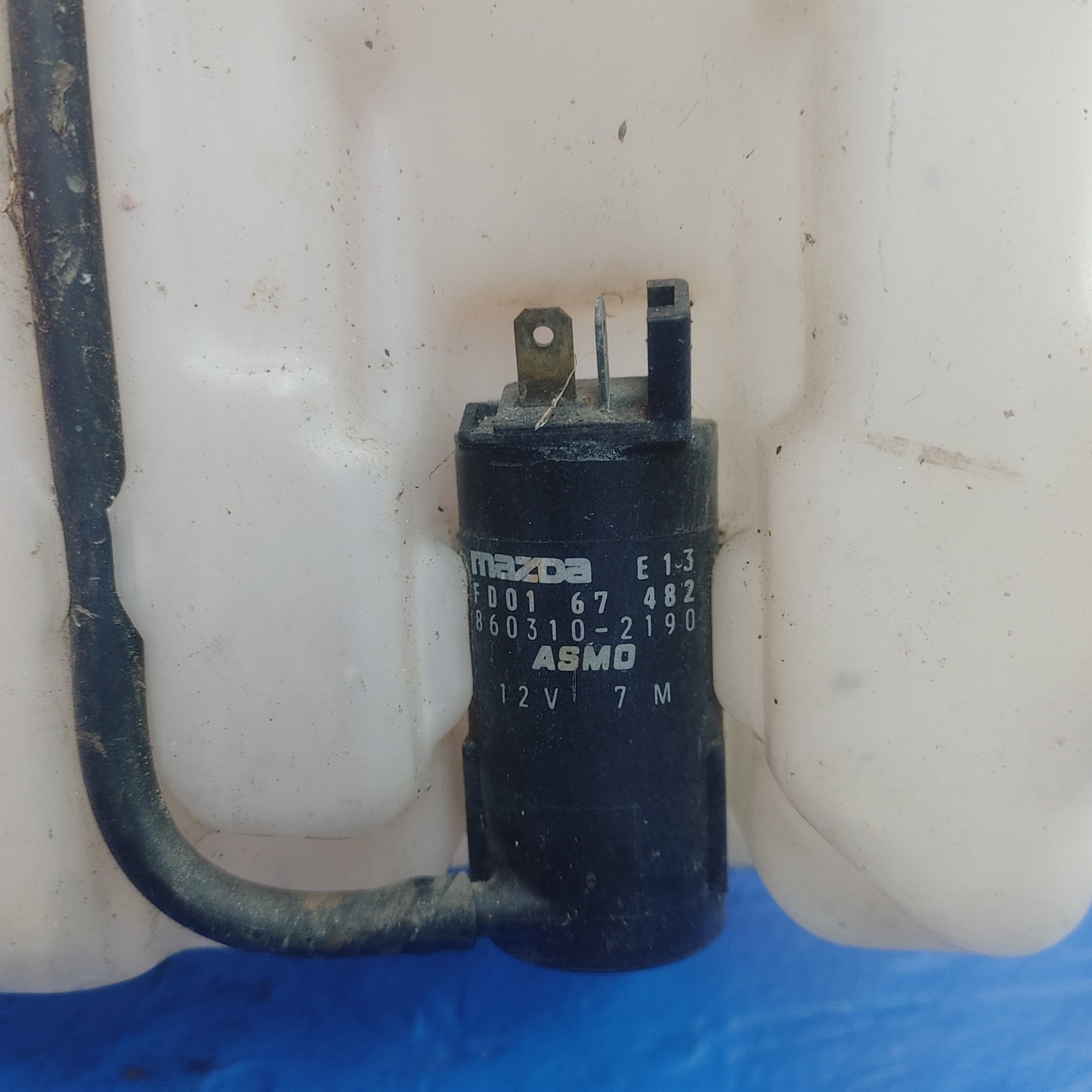 LHD, RHD Radiator Coolant Overflow Tank With Filler Neck  RX7 FD FD3S 93 - 02 Mazda SH1B25/5 - RX7Parts