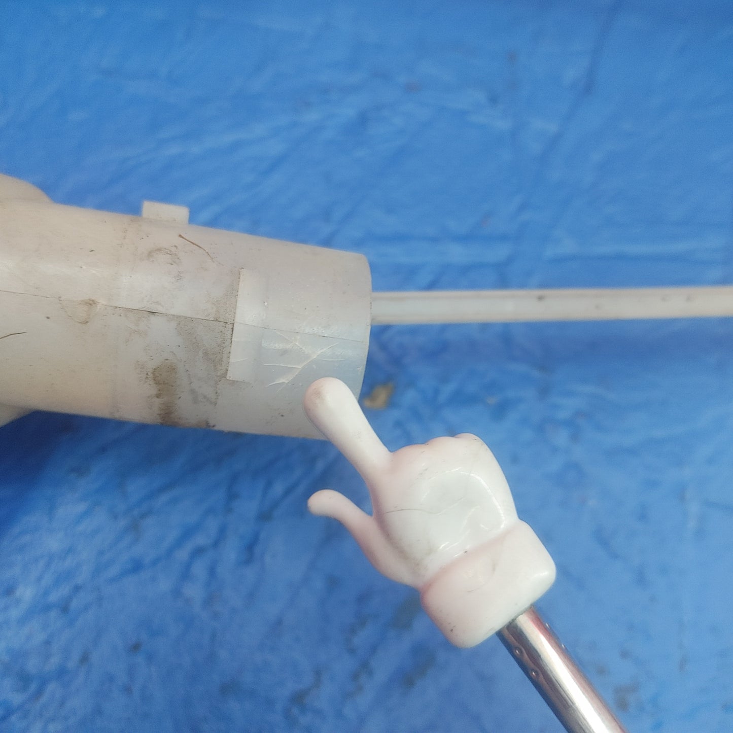 LHD, RHD Coolant Reservoir Filler Cap And Dipstick  RX7 FD FD3S 93 - 95 Mazda SH1B28/3 - RX7Parts