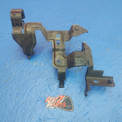 LHD, RHD Fuse Relay Box Mounting Bracket  RX7 FD FD3S 93 - 02 Mazda SH2B15/6