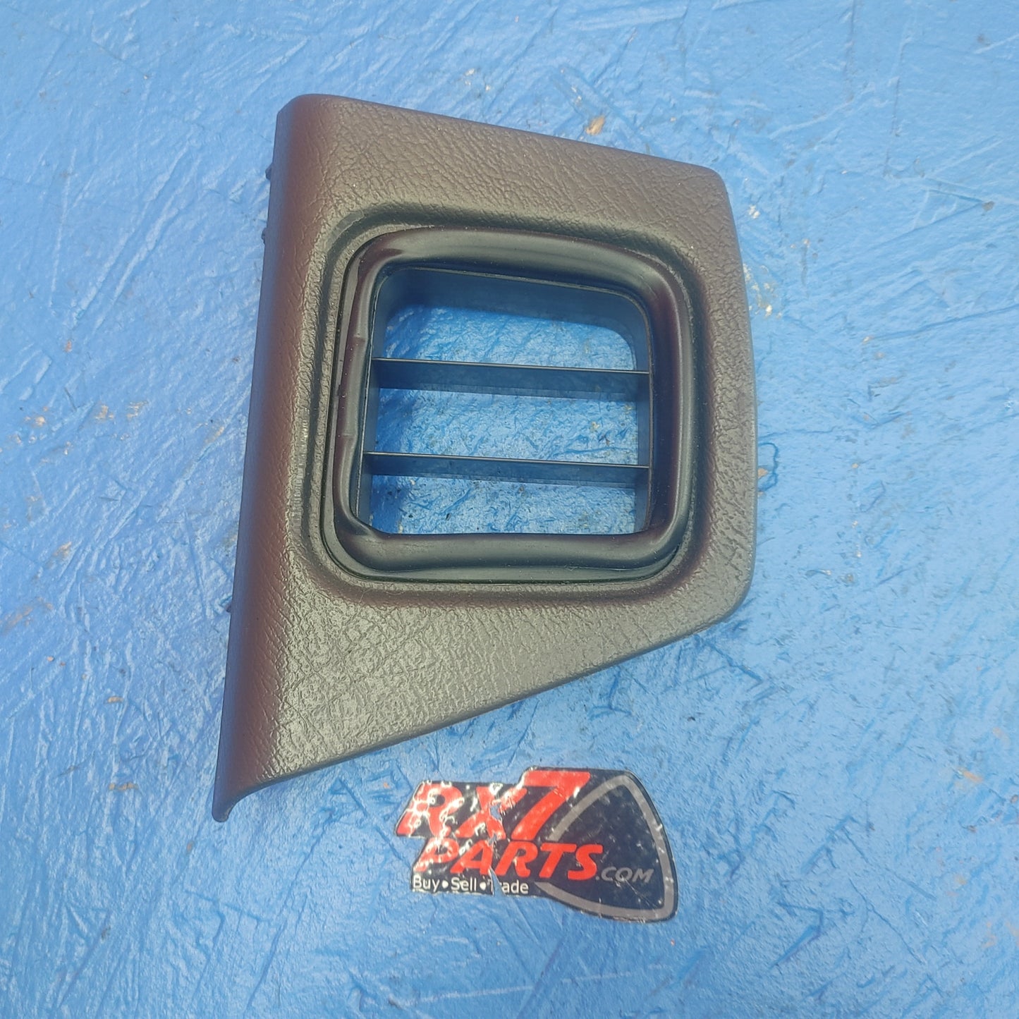 LHD, RHD Left Dash Side Vent With Rubber Molding FB01 64 921 RX7 FC FC3S 86 - 91 Mazda SH2B20/23