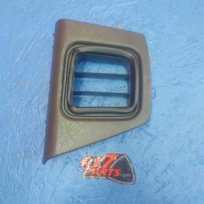 LHD, RHD Left Dash Side Vent With Rubber Molding FB01 64 921 RX7 FC FC3S 86 - 91 Mazda SH2B20/23