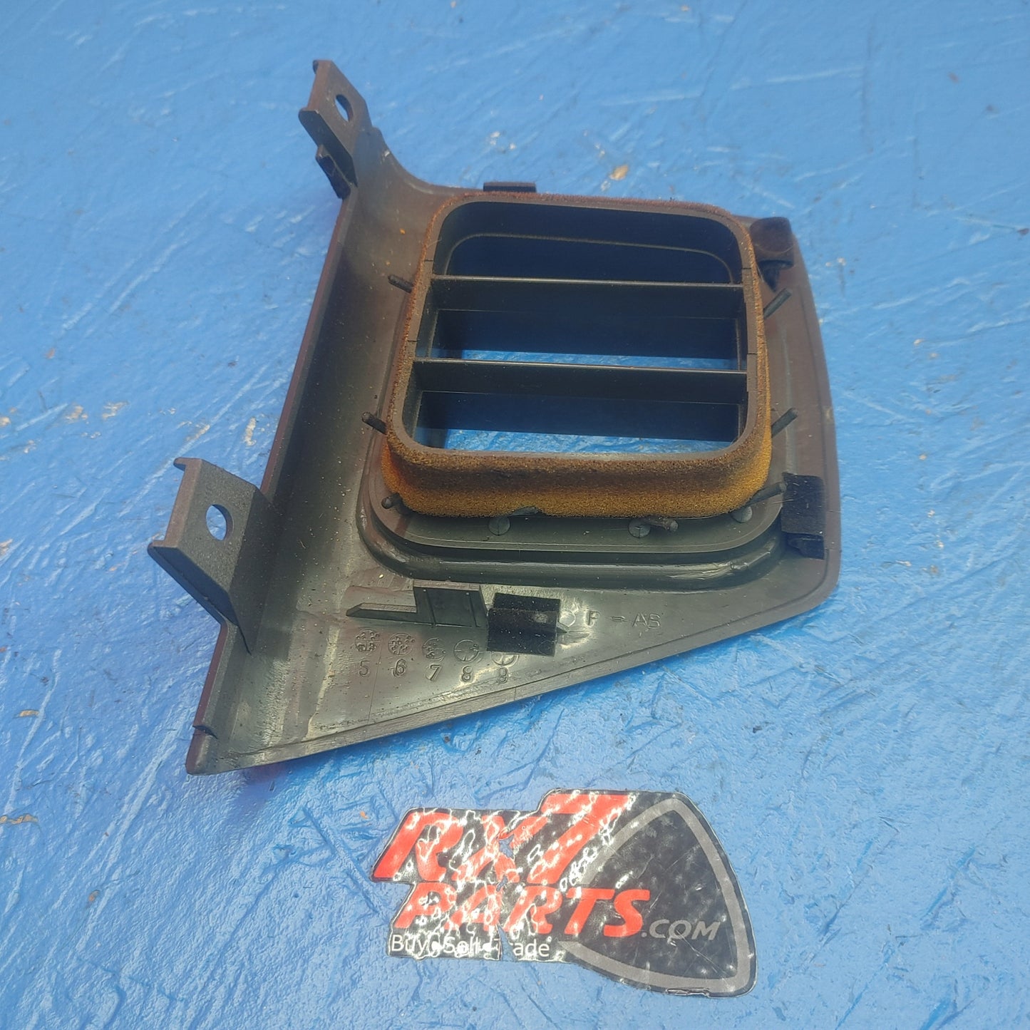 LHD, RHD Right Dash Side Vent With Rubber Molding FB01 64 911 RX7 FC FC3S 86 - 91 Mazda SH2B20/24