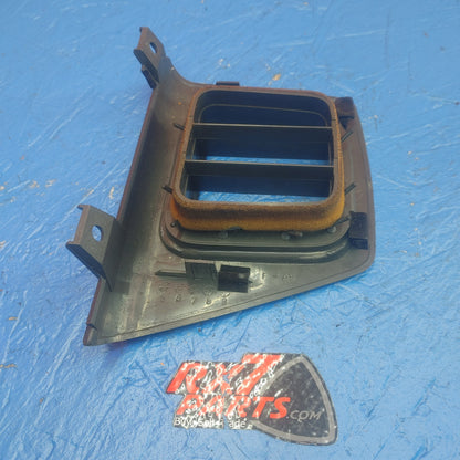 LHD, RHD Right Dash Side Vent With Rubber Molding FB01 64 911 RX7 FC FC3S 86 - 91 Mazda SH2B20/24