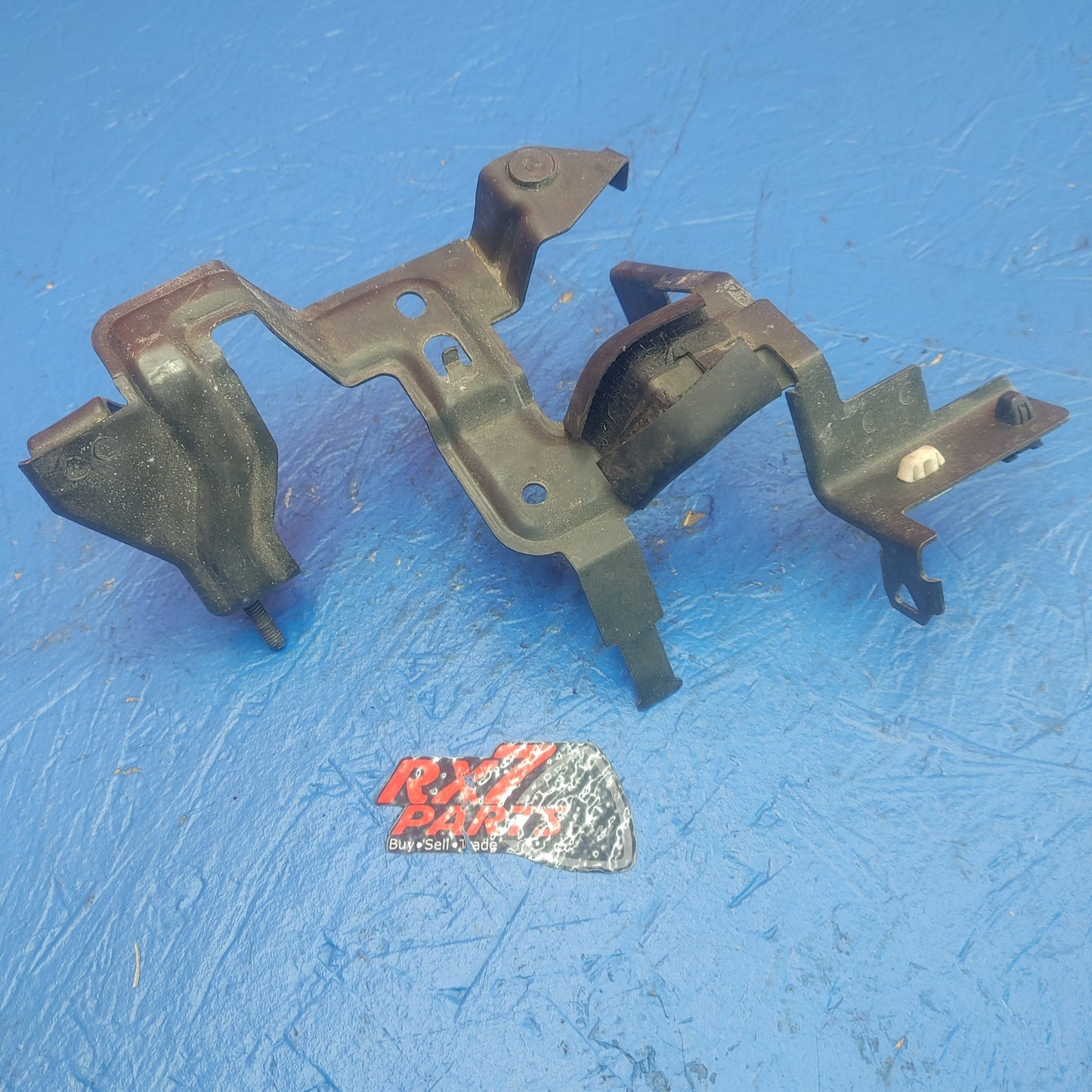 LHD, RHD Fuse Relay Box Mounting Bracket  RX7 FD FD3S 93 - 02 Mazda SH3B14/17