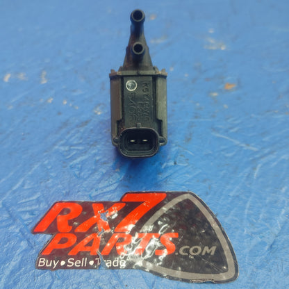 LHD, RHD Evap Purge Control Vacuum Solenoid Valve K5T48075 F285 5406 RX7 FD FD3S 93 - 02 Mazda SH3B14/22