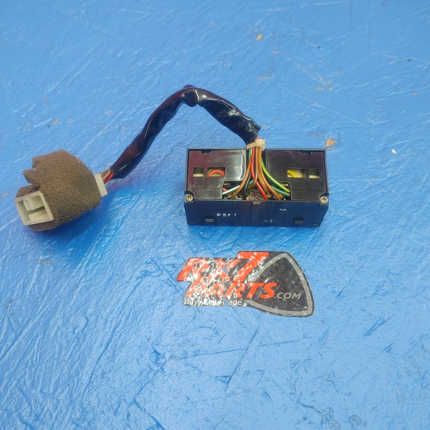 LHD, RHD Convertible Center Console Headrest Speaker Control Switch   RX7 RX-7 FC S4 FC3S 86 - 88 FC FC3S 13B SH3B18/28