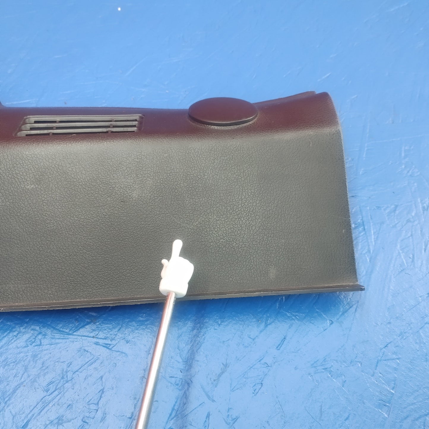 LHD, RHD Rear Hatch Center Trunk Garnish FD01 68 89X RX7 FD FD3S 93 - 02 Mazda SH3B18/40