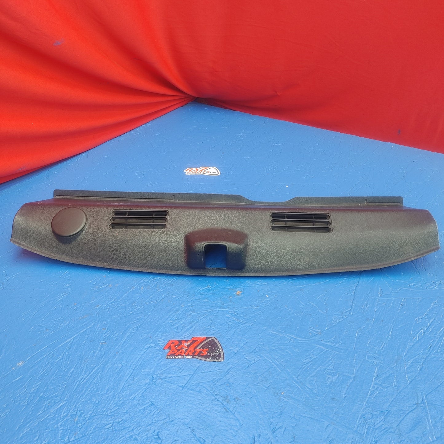 LHD, RHD Rear Hatch Center Trunk Garnish FD01 68 89X RX7 FD FD3S 93 - 02 Mazda SH3B18/40