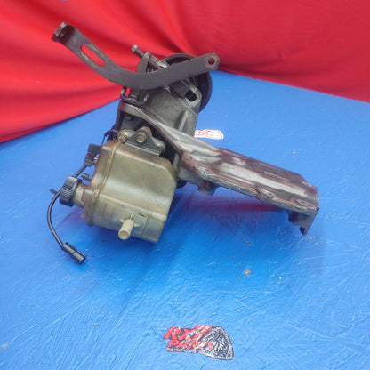 LHD, RHD Power Steering Pump With Reservoir Bracket Alternator Bracket And Both Pulleys  RX7 FD FD3S 93 - 02 Mazda SH3B19/1