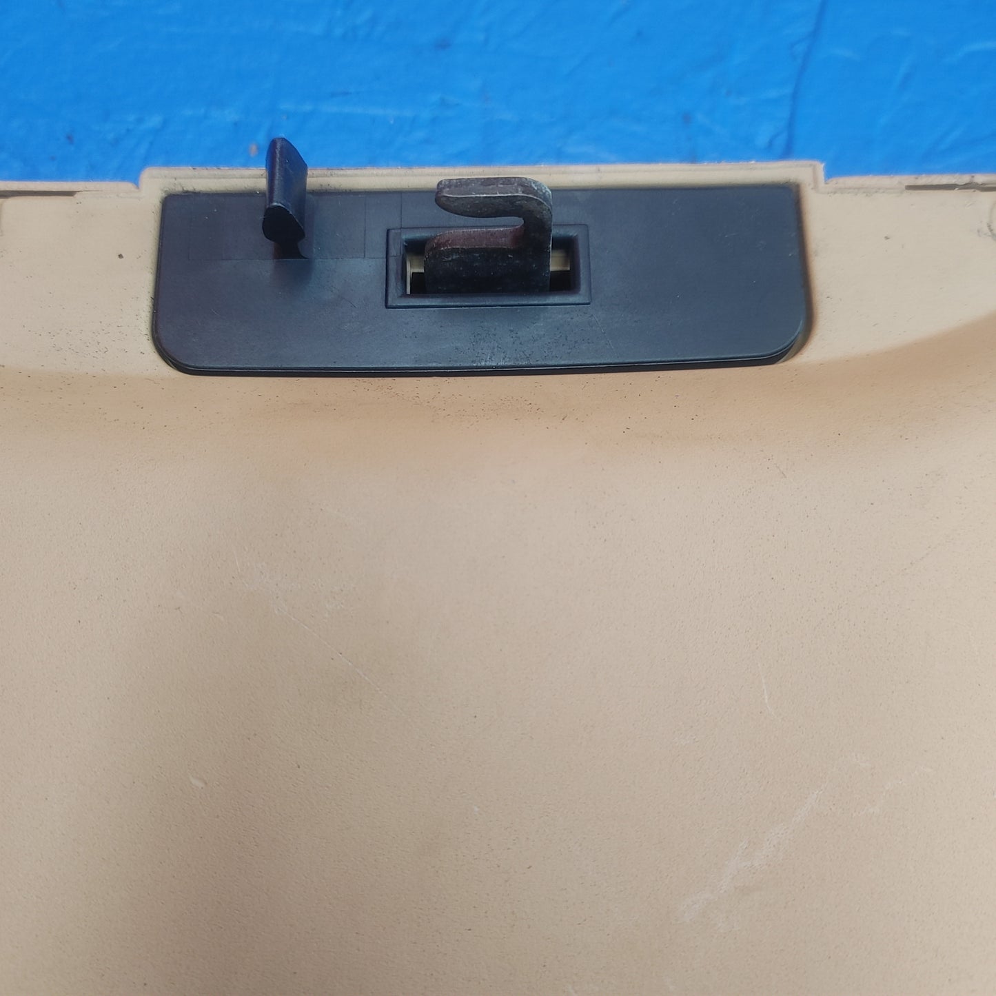 LHD Rh Right Hand Tan Rear Seat Cubby Box Storage Bin Lid  RX7 FD FD3S 93 - 95 Mazda SH3B20/10
