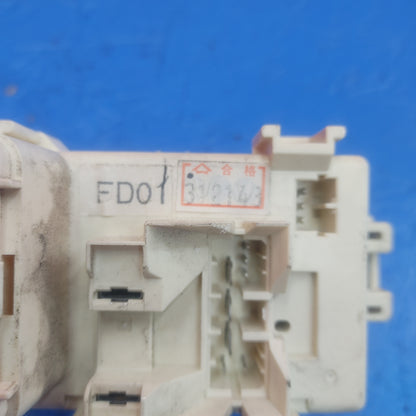 LHD, RHD Interior Fuse Block W Fuses And Lid  RX7 RX-7 FD FD3S 13B-REW 92 - 02 FD FD3S 13B-REW SH4B11/4