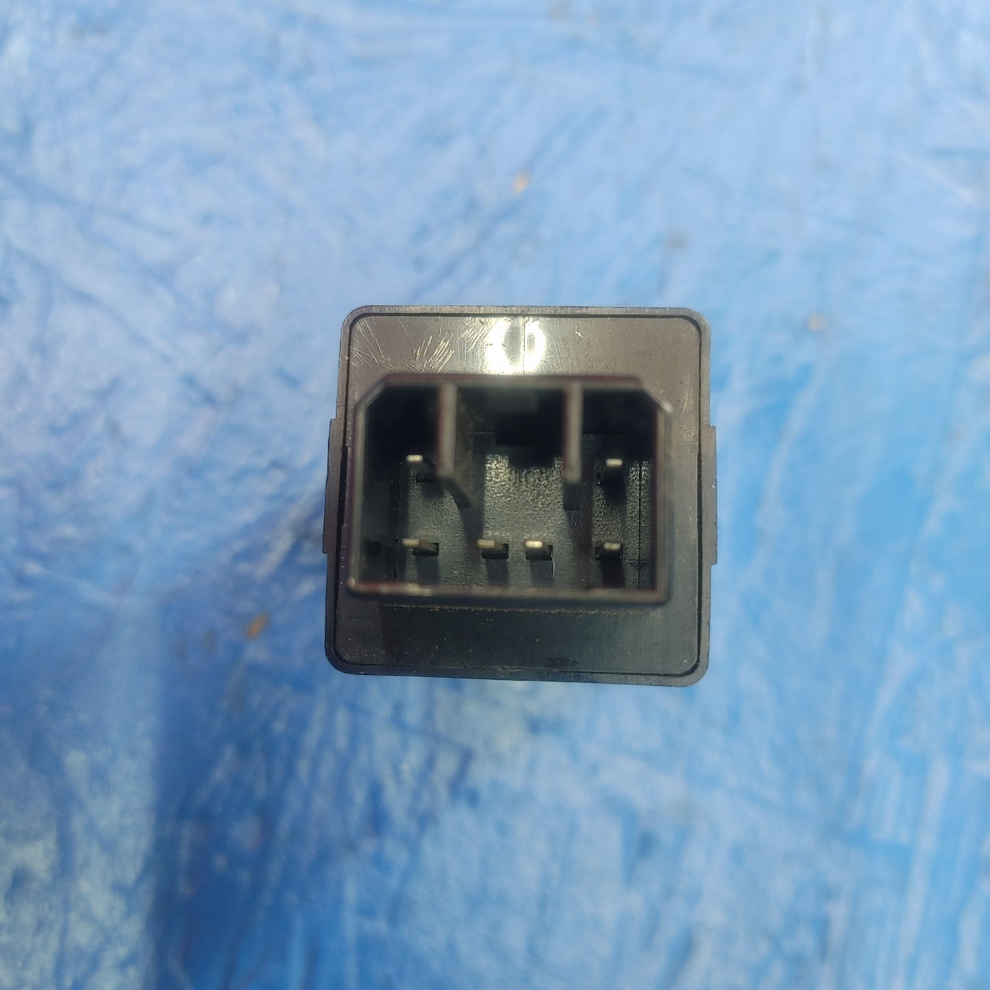 LHD, RHD Headlight Retractor Relay  B481 67 7C0B RX7 RX-7 FD FD3S 13B-REW 92 - 02 FD FD3S 13B-REW SH4B12/21 - RX7Parts