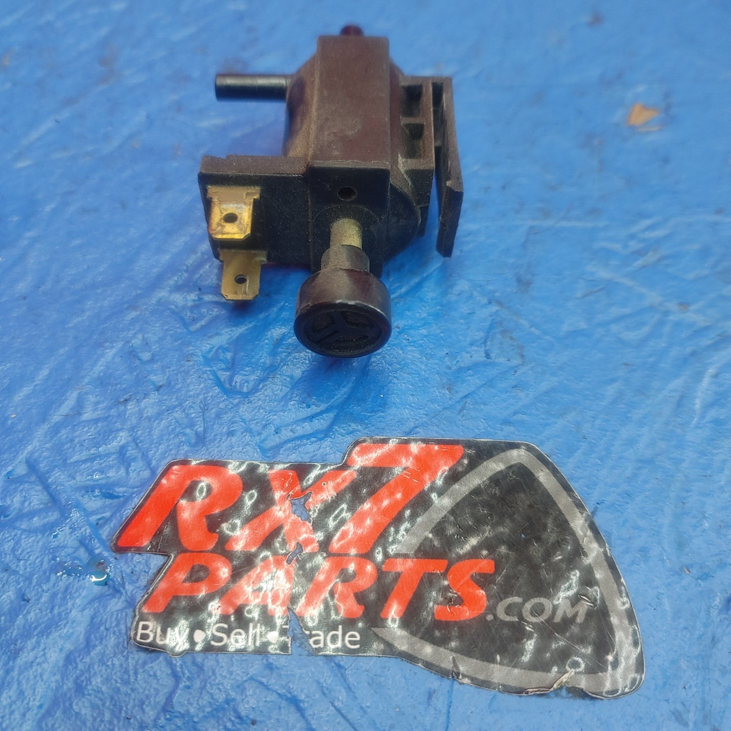 LHD, RHD Vacuum Solenoid Valve AESA127 82 RX7 RX-7 FD FD3S 13B-REW 92 - 02 FD FD3S 13B-REW SH4B12/23