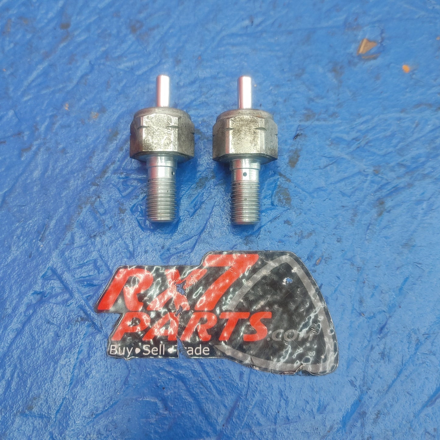 LHD, RHD 1984 Thru 1995 13B Rotor Housing Oil Metering Injector Pair N3G1 14 631 Universal Universal Universal SH4B13/9