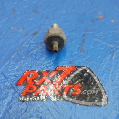 LHD, RHD 1984 Thru 1995 13B Rotor Housing Oil Metering Injector Single N3G1 14 631 Universal Universal Universal SH4B13/10