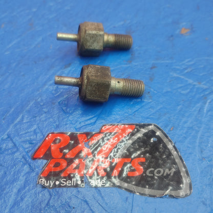 LHD, RHD 1984 Thru 1995 13B Rotor Housing Oil Metering Injector Pair N3G1 14 631 Universal Universal Universal SH4B17/6