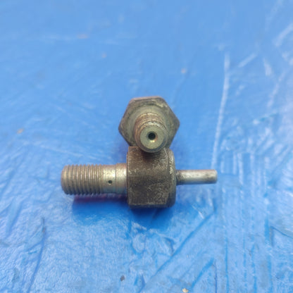 LHD, RHD 1984 Thru 1995 13B Rotor Housing Oil Metering Injector Pair N3G1 14 631 Universal Universal Universal SH4B17/6