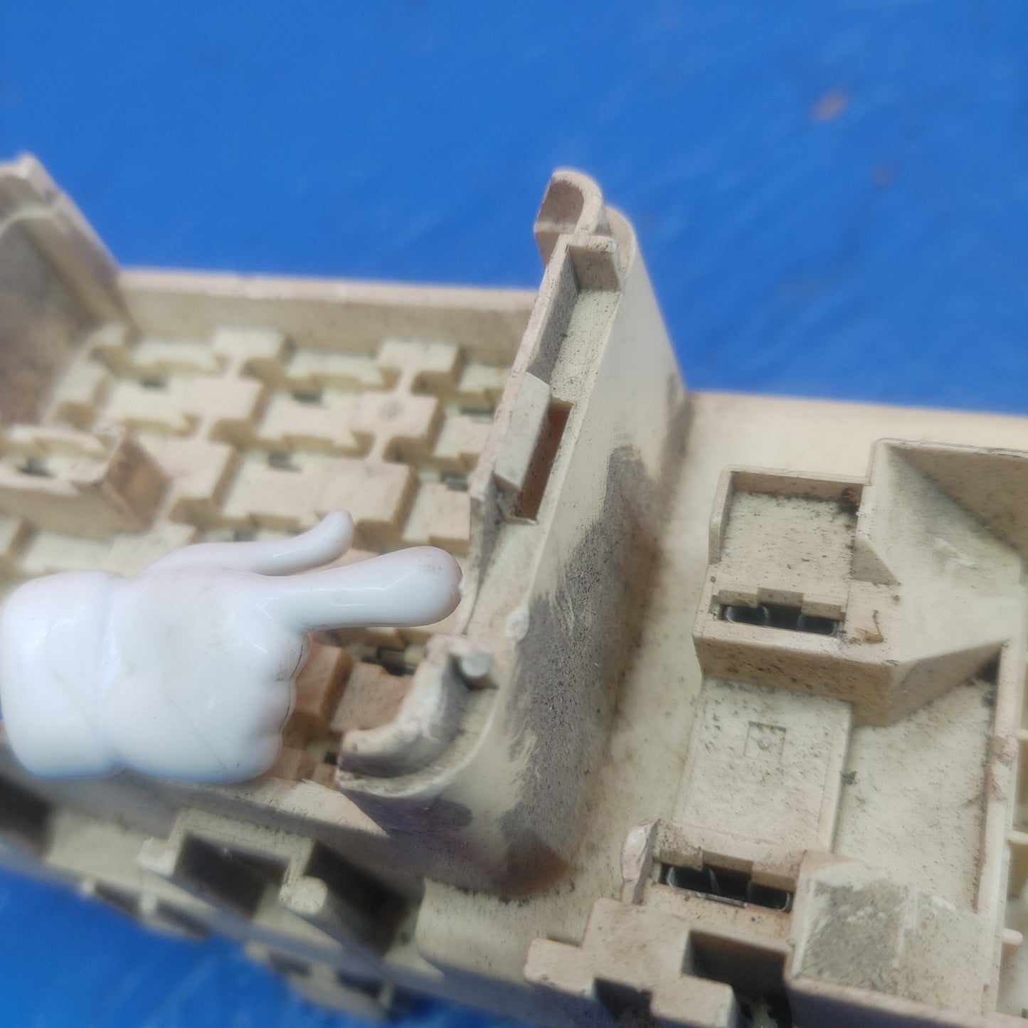LHD, RHD Interior Fuse Block W Fuses  RX7 RX-7 FD FD3S 13B-REW 92 - 02 FD FD3S 13B-REW SH4B17/14 - RX7Parts