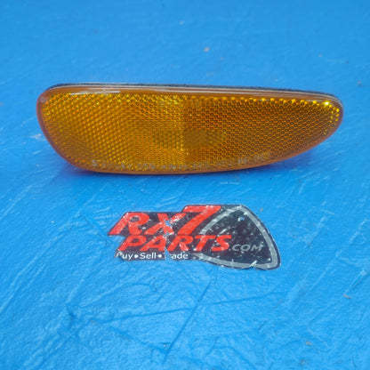 LHD, RHD Front Amber Right Hand Rh Non Illuminating Side Marker Reflector 055 4103 R RX7 RX-7 FD FD3S 13B-REW 92 - 02 FD FD3S 13B-REW SH4B17/19