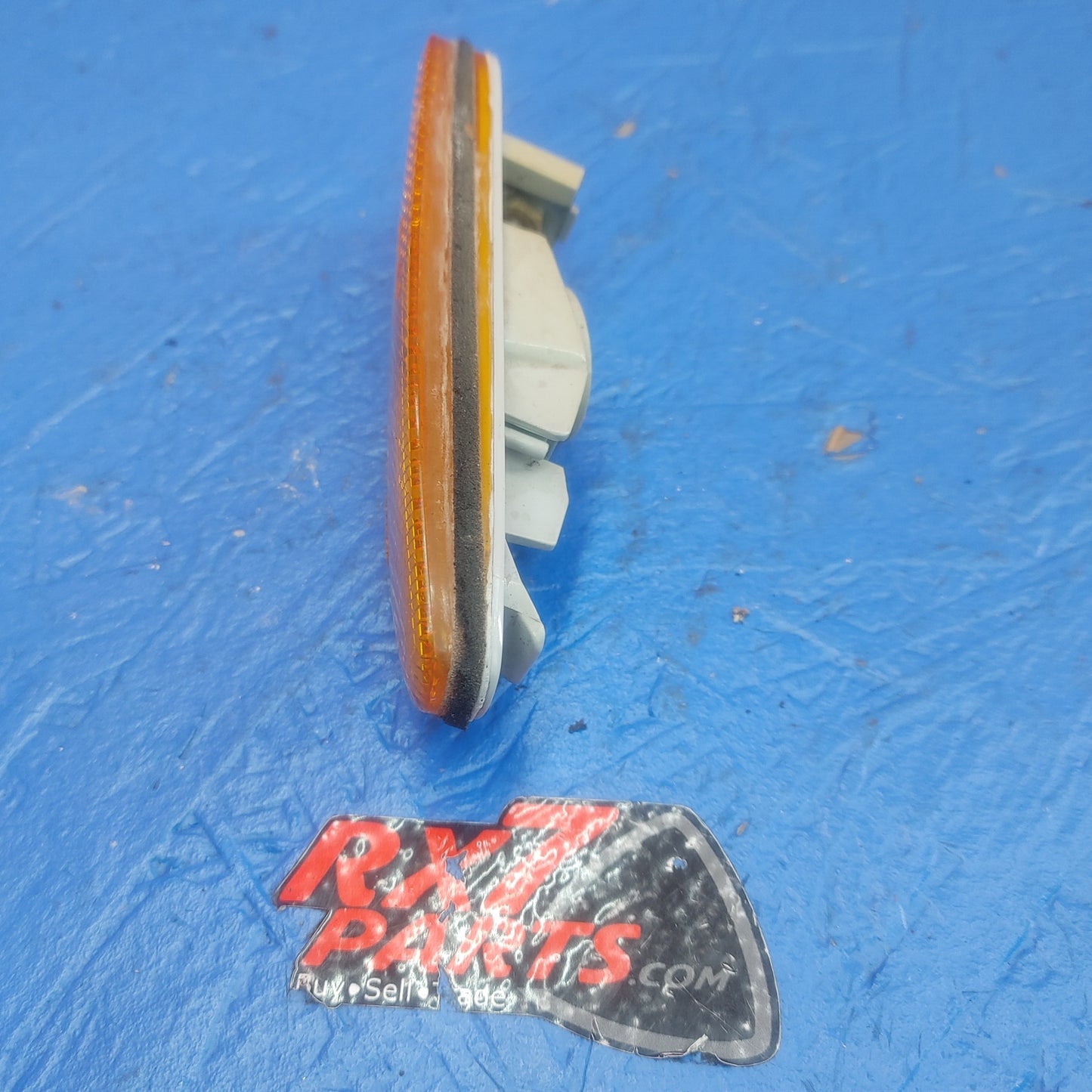 LHD, RHD Front Amber Right Hand Rh Non Illuminating Side Marker Reflector 055 4103 R RX7 RX-7 FD FD3S 13B-REW 92 - 02 FD FD3S 13B-REW SH4B17/19