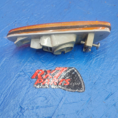 LHD, RHD Front Amber Right Hand Rh Non Illuminating Side Marker Reflector 055 4103 R RX7 RX-7 FD FD3S 13B-REW 92 - 02 FD FD3S 13B-REW SH4B17/19