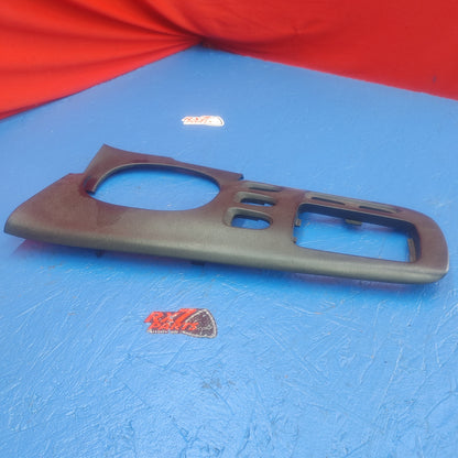 LHD Broken Center Console Shifter Surround Bezel Plastic Trim FD15 90 471 RX7 RX-7 FD FD3S LHD 93 - 95 FD FD3S 13B-REW SH4B23/17