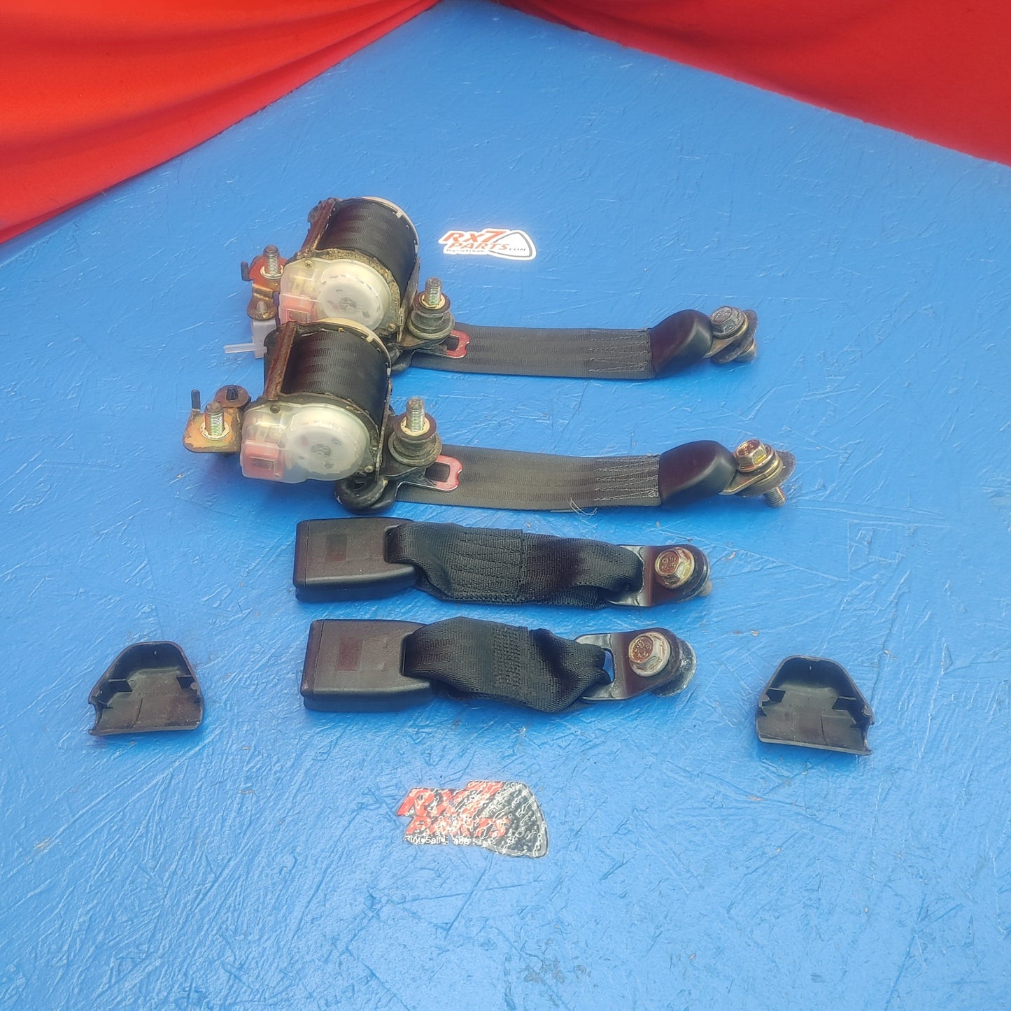 LHD, RHD Black Rear Seat Belt Set Left And Right With Buckles And Receivers  RX7 RX-7 FD FD3S 13B-REW 92 - 02 FD FD3S 13B-REW SH5B2/3
