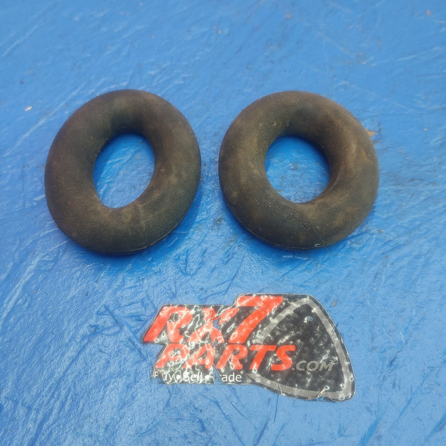 LHD, RHD Exhaust Doughnut Hanger Pair N225-40-061 Universal Universal Universal SH5B3/10