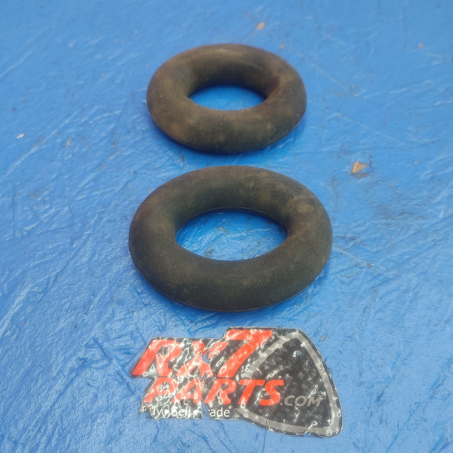 LHD, RHD Exhaust Doughnut Hanger Pair N225-40-061 Universal Universal Universal SH5B3/10
