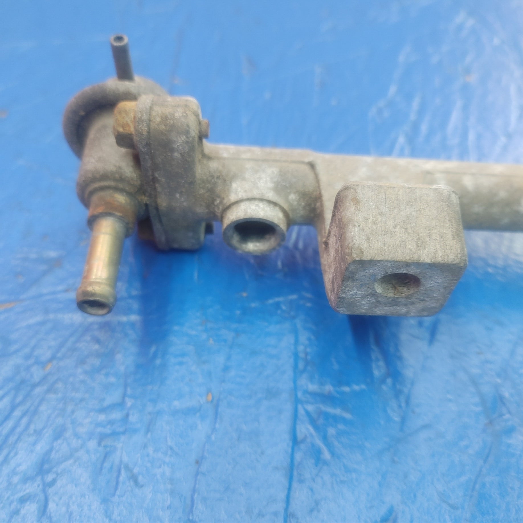 LHD, RHD Non Turbo Secondary Fuel Rail   RX7 RX-7 FC S4 FC3S 86 - 88 FC FC3S 13B SH5B3/21 - RX7Parts