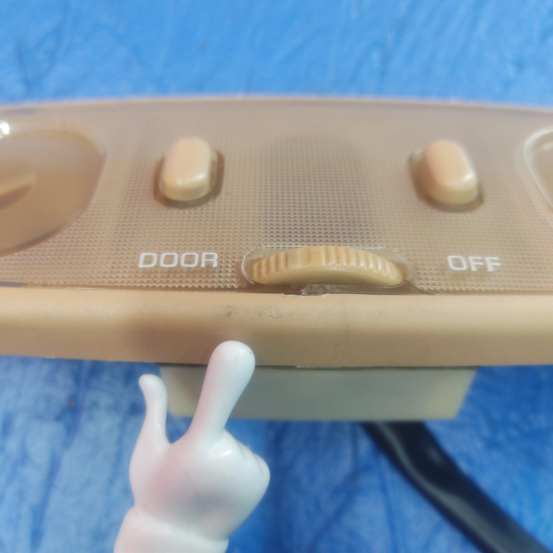 LHD Tan Dome Light With Sunroof Control Switch With Harness  RX7 RX-7 FD FD3S LHD 93 - 95 FD FD3S 13B-REW SH5B33/33 - RX7Parts
