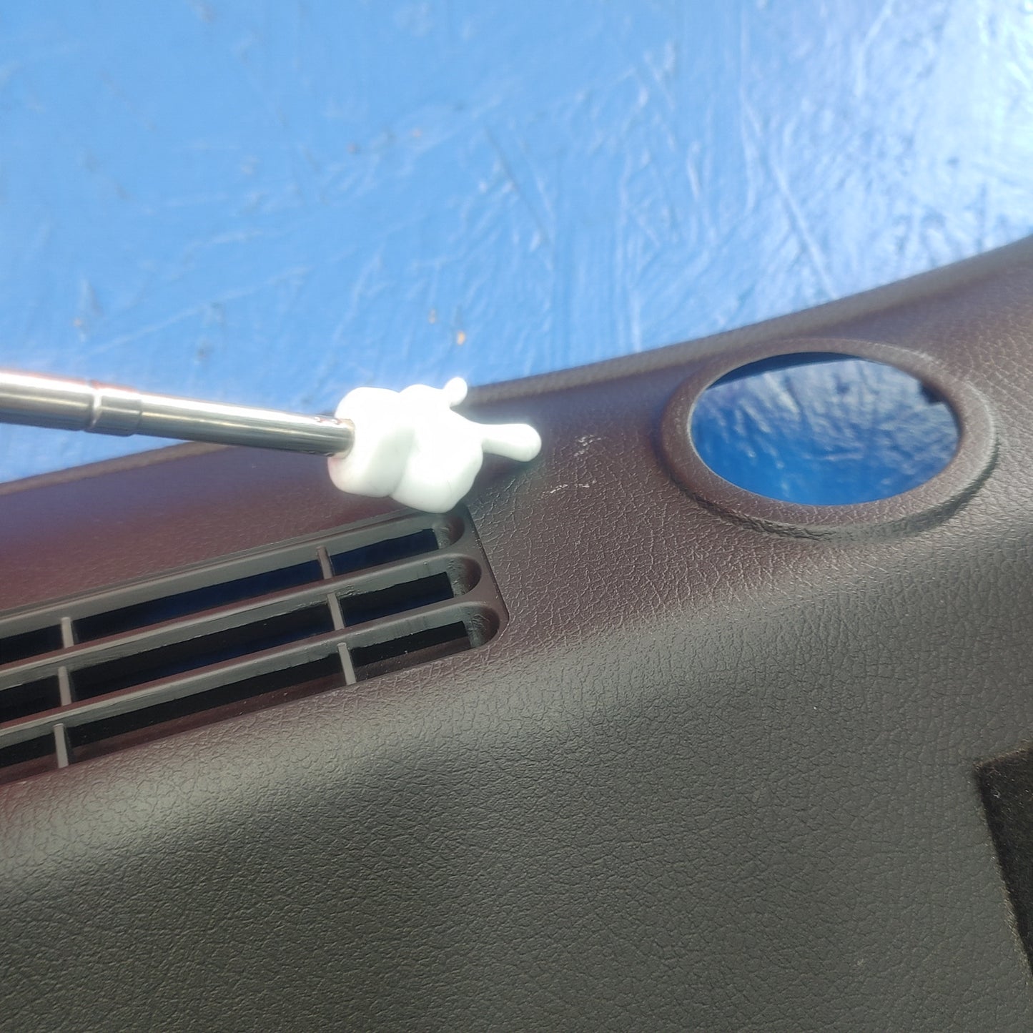 LHD, RHD Rear Hatch Center Trunk Garnish FD01 68 89X RX7 RX-7 FD FD3S 13B-REW 92 - 02 FD FD3S 13B-REW SH5B6/2 - RX7Parts