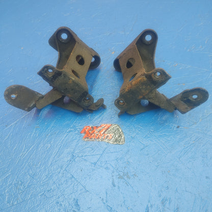 LHD, RHD Front Left And Right Sway Bar Stabilizer Bar Brackets  RX7 RX-7 FD FD3S 13B-REW 92 - 02 FD FD3S 13B-REW SH5B6/17 - RX7Parts