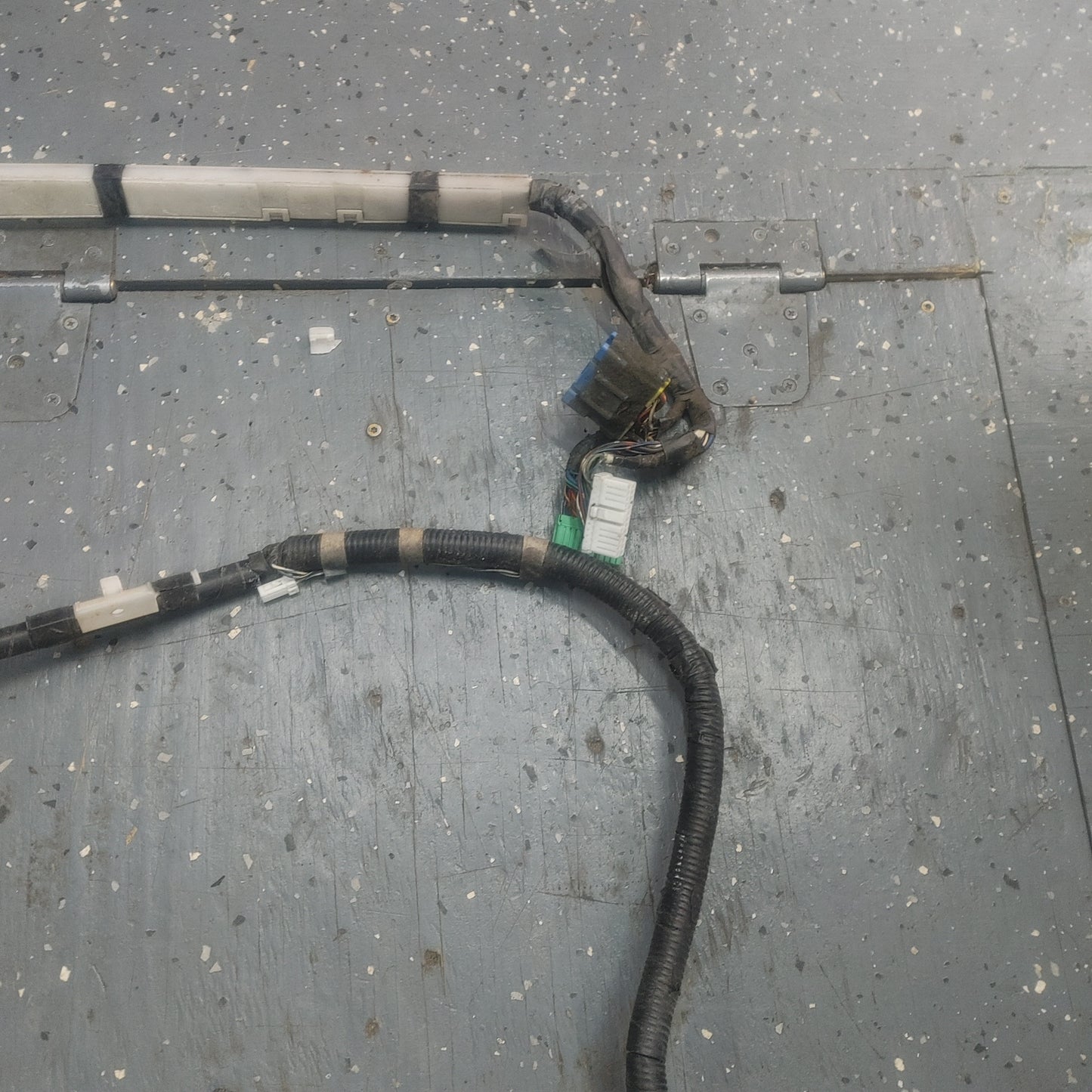 LHD, RHD Complete Rear Section Left And Right Chassis Wire Wiring Harness FDO4-67-180D FD01-67-050D RX7 RX-7 FD FD3S 13B-REW 92 - 02 FD FD3S 13B-REW S4B0/460W - RX7Parts
