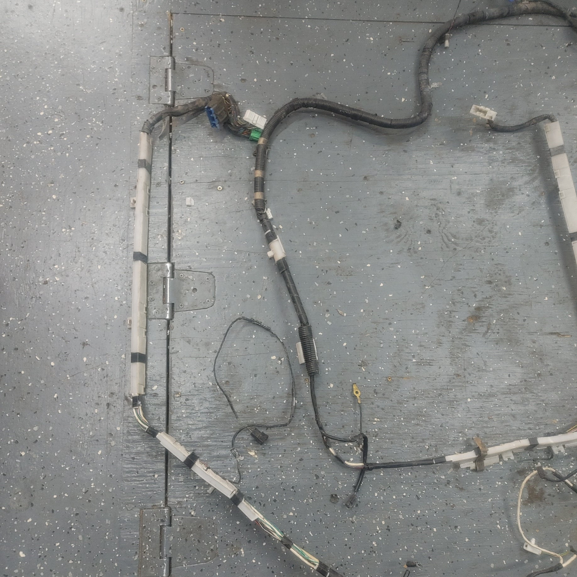 LHD, RHD Complete Rear Section Left And Right Chassis Wire Wiring Harness FDO4-67-180D FD01-67-050D RX7 RX-7 FD FD3S 13B-REW 92 - 02 FD FD3S 13B-REW S4B0/460W - RX7Parts