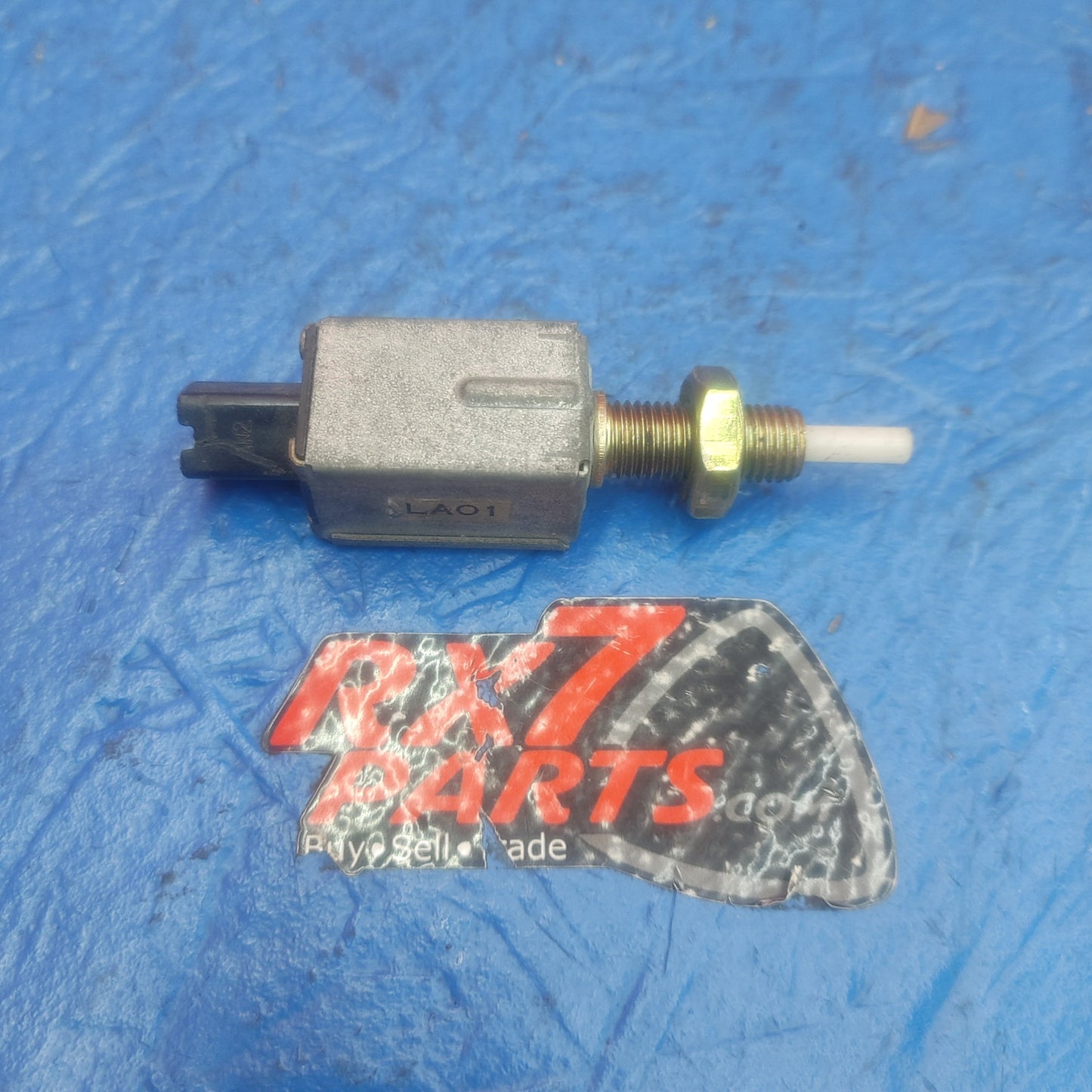 LHD, RHD Clutch Pedal Position Switch LA01 66 490A RX7 RX-7 FD FD3S 13B-REW 92 - 02 FD FD3S 13B-REW SH5B19/1