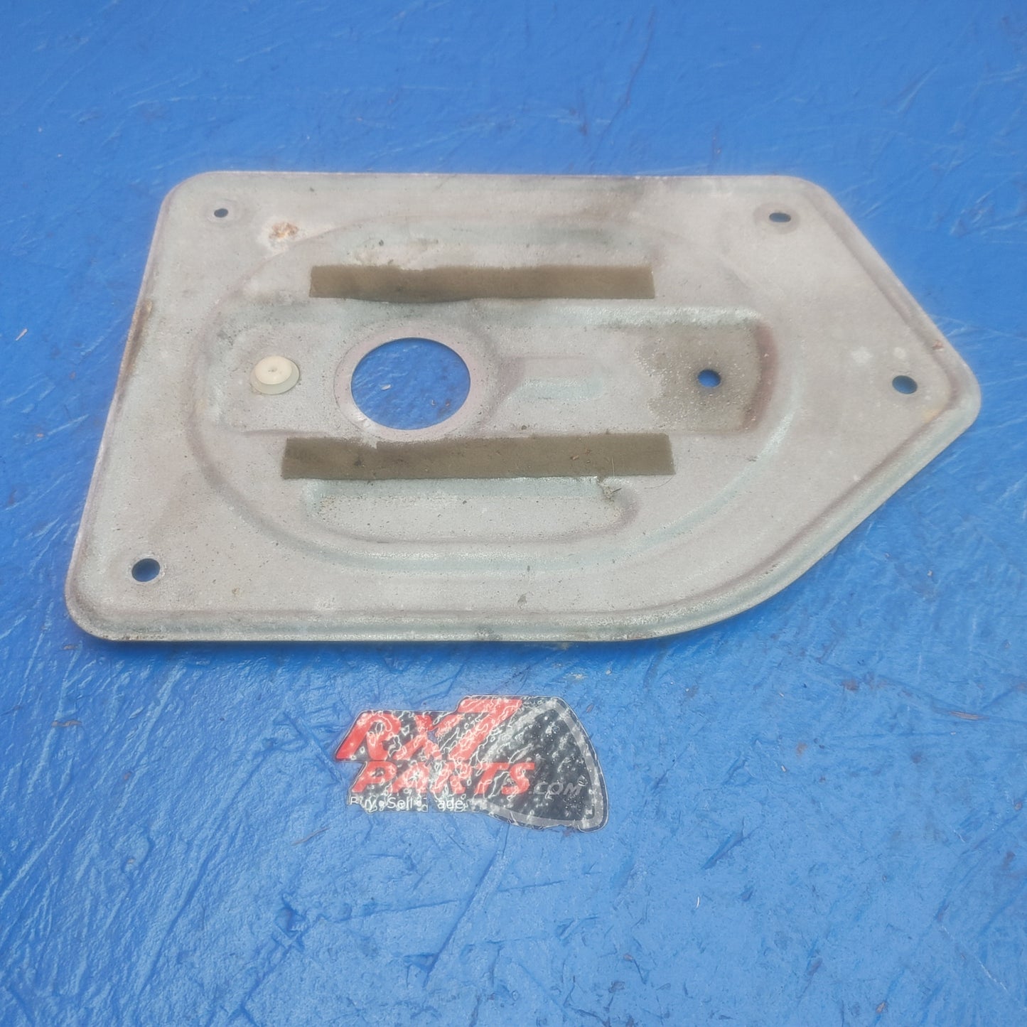 LHD, RHD Fuel Pump Access Cover  RX7 RX-7 FD FD3S 13B-REW 92 - 02 FD FD3S 13B-REW SH6B9/23