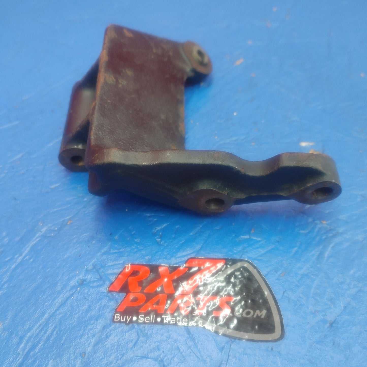 LHD, RHD Cosmo 20B Air Pump Bracket     SH7B2/13