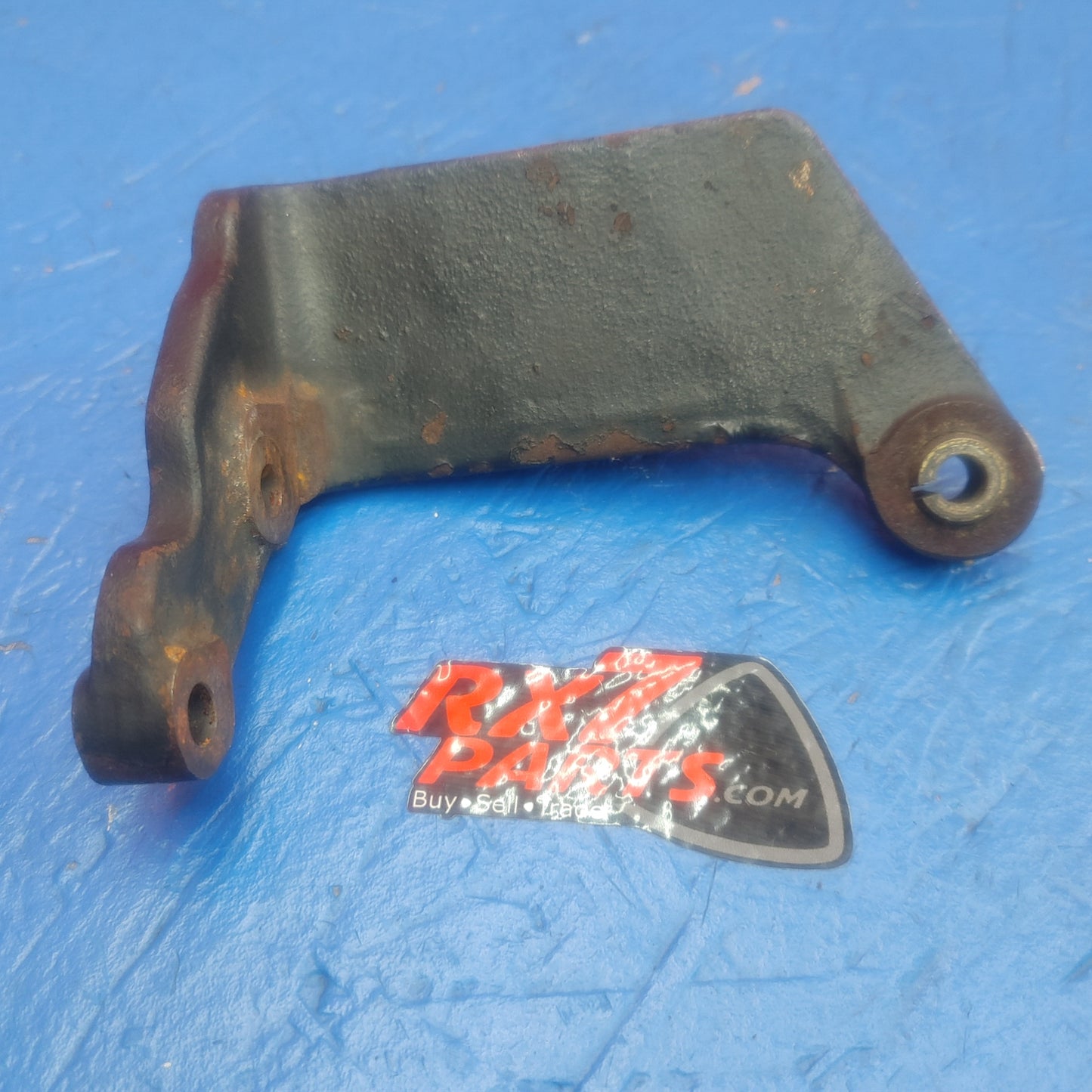 LHD, RHD Cosmo 20B Air Pump Bracket     SH7B2/13