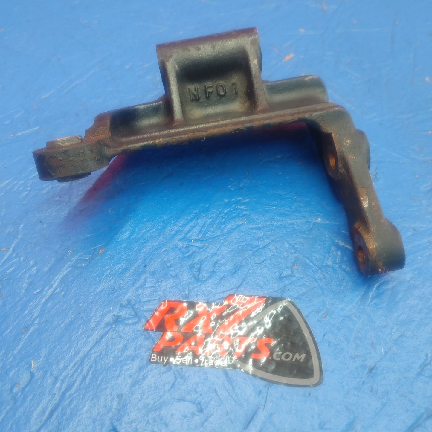 LHD, RHD Cosmo 20B Air Pump Bracket     SH7B2/13
