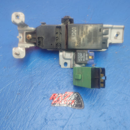 LHD, RHD Flasher Cpu With Relay Bracket Holder (Complete Assembly Minus Cruise Control Cpu)  RX7 RX-7 FD FD3S 13B-REW 92 - 02 FD FD3S 13B-REW SH7B2/15
