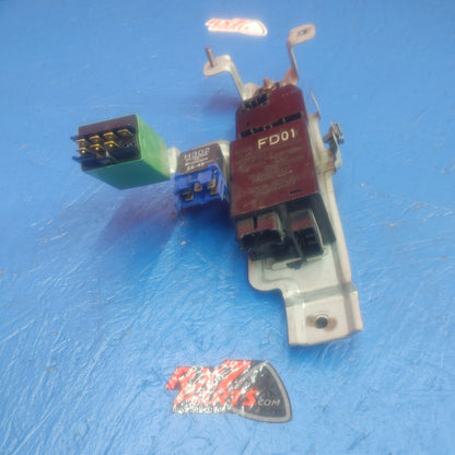 LHD, RHD Flasher Cpu With Relay Bracket Holder (Complete Assembly Minus Cruise Control Cpu)  RX7 RX-7 FD FD3S 13B-REW 92 - 02 FD FD3S 13B-REW SH7B2/15