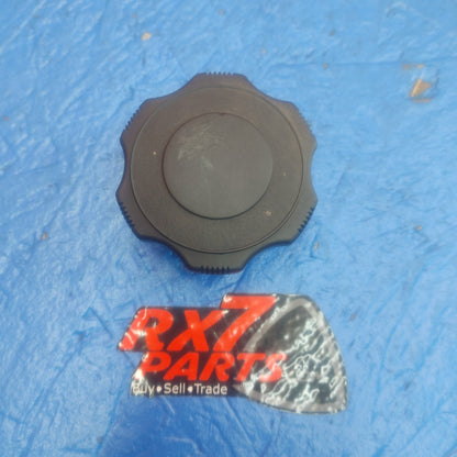 LHD, RHD Oil Cap    SH7B4/11