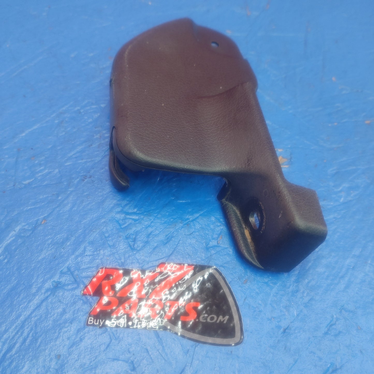 RHD Door Hatch Lever Cover F100 68 6F1  RX7 RX-7 FD FD3S 13B-REW 92 - 02 FD FD3S 13B-REW SH7B6/3
