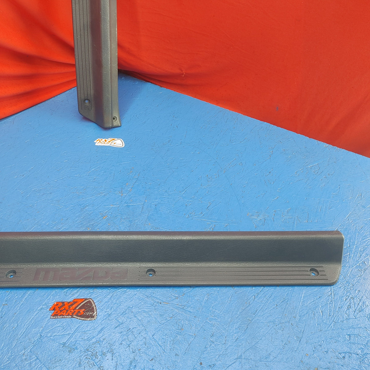 USED LHD, RHD Door Sill Scuff Plate Set Pair Blue  FB01 68 711 FB01 68 721 RX7 FC S4B0/601