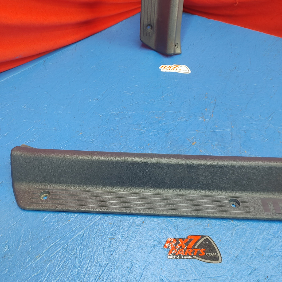 USED LHD, RHD Door Sill Scuff Plate Set Pair Blue  FB01 68 711 FB01 68 721 RX7 FC S4B0/601
