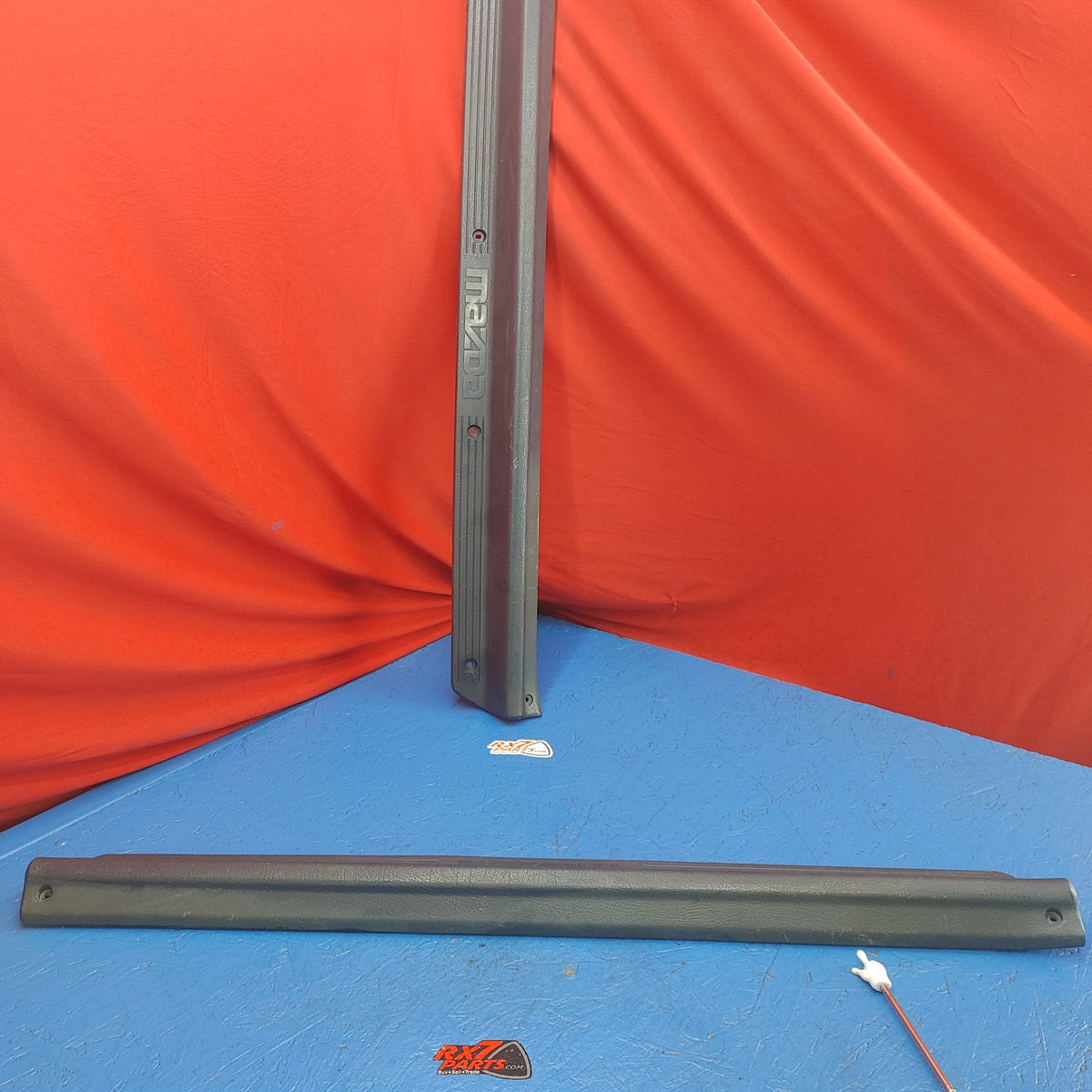 USED LHD, RHD Door Sill Scuff Plate Set Pair Blue  FB01 68 711 FB01 68 721 RX7 FC S4B0/601