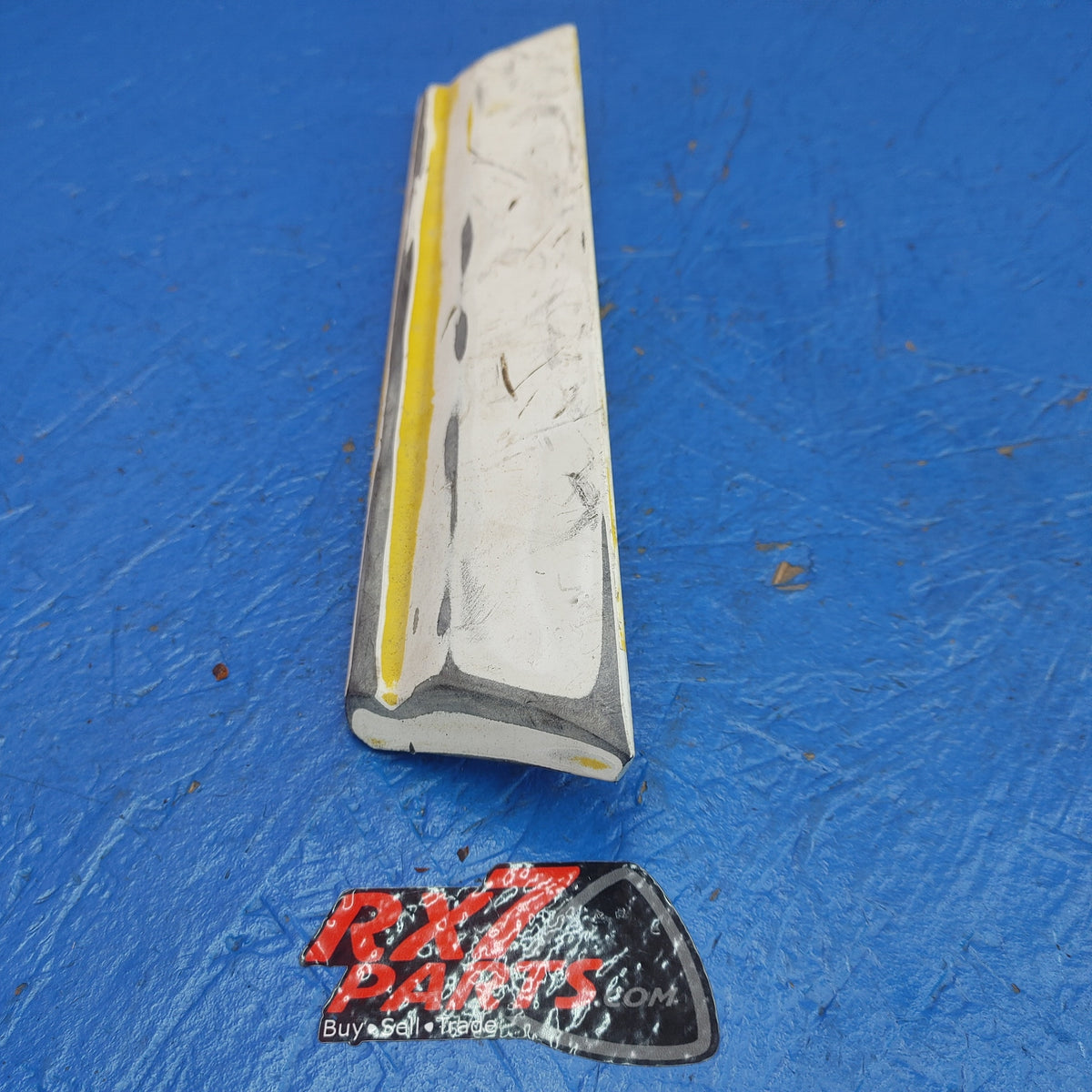USED LHD, RHD Fender Rear Body Side Molding Front Right  FC01 50 681 RX7 FC S5 S5B52/16