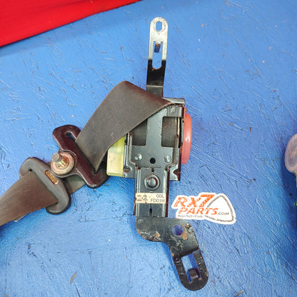 LHD Front Seatbelt Pair - Black FD01 RX7 FD FD3S 93 - 95 Mazda S10B25/5