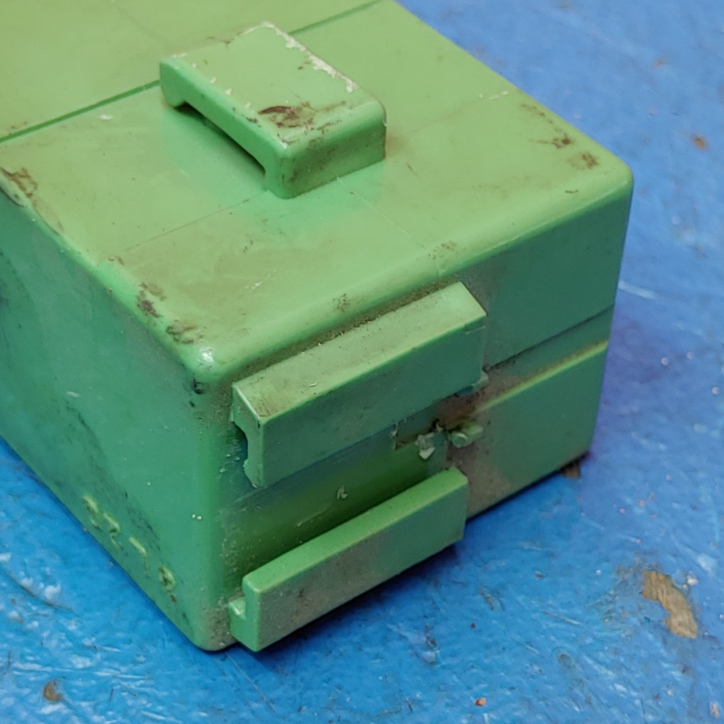 LHD, RHD Door Lock Relay FB01-67-830 RX7 FD FD3S 93 - 02 Mazda S11B29/10